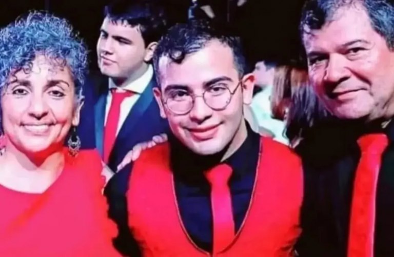 f5640797559ef42f77710841800ac28b_M