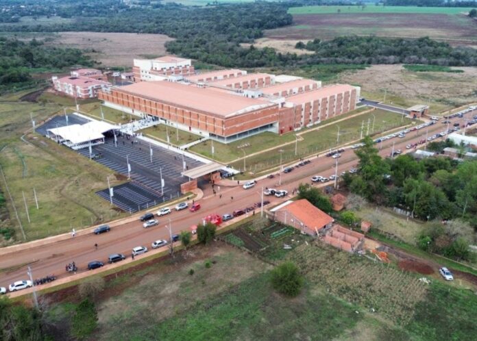GRAN-HOSPITAL-DEL-SUR1-1140x815-1-1024x732