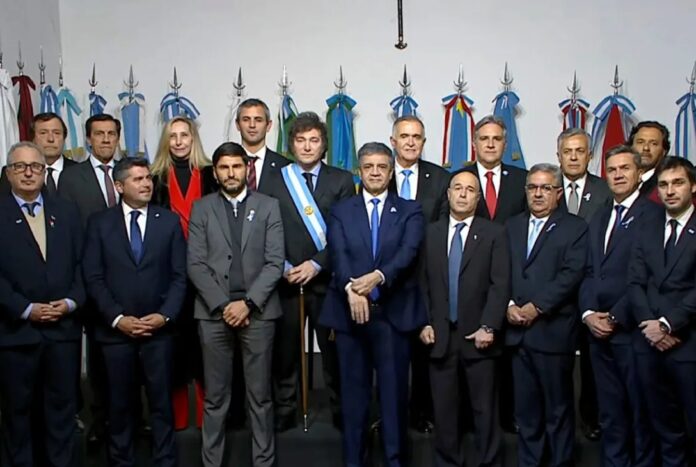 pacto-mayo-foto-familia-jpg