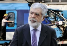 Julio De Vido se presentó en Comodoro Py y quedó detenido por la tragedia de Once