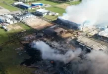 Diez industrias afectadas por el incendio en Ezeiza: “No hay heridos internados y el fuego está controlado”