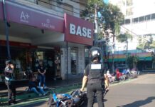 Siniestro vial entre una camioneta y una moto dejó un lesionado en Posadas