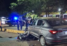 Choque entre un auto y una moto dejó dos lesionados en Jardín América