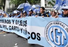 La CGT, las CTA, piqueteros, la izquierda y sectores del PJ marchan contra la reforma laboral