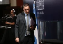 El Gobierno nacional designó a Manuel Adorni al frente del Directorio de YPF