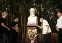 Passalacqua acompañó a artistas y escritores en el homenaje a Horacio Quiroga en San Ignacio