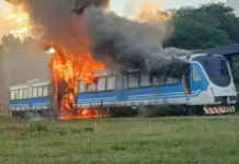 Se incendió un tren con más de un centenar de pasajeros a bordo en Córdoba