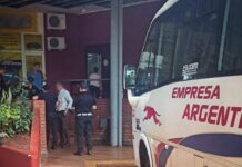 Detuvieron a un colectivero que transportaba a 13 pasajeros con 1,65 de alcohol en sangre