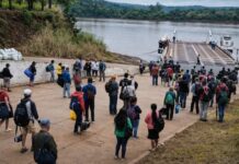 Alba Posse comenzó a cobrar una tasa a los trabajadores que utilizan el servicio de lanchas para cruzar a Brasil
