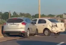 Chocaron dos autos en el Acceso Sur: el tránsito está restringido en el sentido Garupá-Posadas