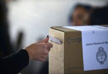 El Gobierno nacional busca acelerar la reforma electoral y negocia cambios en las PASO