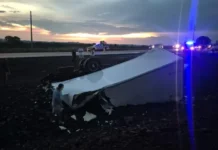 Un camión volcó en la zona de obras de la nueva rotonda de Fachinal