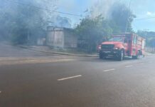 Incendio de un depósito en Posadas habría sido intencional y buscan a un sospechoso