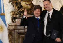 Milei ratificó apoyo a Adorni en medio de investigaciones y confirmó que buscará la reelección