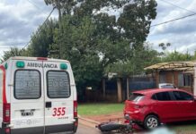 Murió un motociclista tras despistar e impactar contra un vehículo estacionado