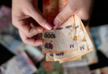 Con el consumo en caída, la confianza de los hogares argentinos en la situación económica bajó 5,7% en abril