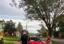 Colisión entre dos vehículos en Jardín América: un hombre resultó lesionado