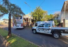 Choque entre una motocicleta y un colectivo en Posadas