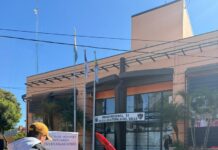 Vendió su auto por Marketplace, le pagaron con cheques falsos y la Policía lo recuperó en Aristóbulo del Valle