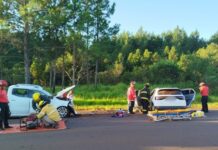 Choque entre una camioneta y un auto dejó dos mujeres lesionadas en Santa Ana