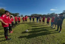 Romero Spinelli entregó elementos deportivos en el Campus Bayern Múnich de Puerto Rico