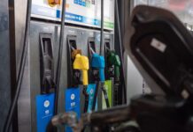 La venta de combustibles cayó por tercer mes consecutivo y acumula una baja del 13% en lo que va del año