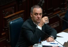 En medio de la investigación judicial por su patrimonio, Adorni dará hoy una conferencia de prensa
