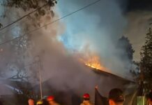 Un incendio destruyó una vivienda en Puerto Iguazú