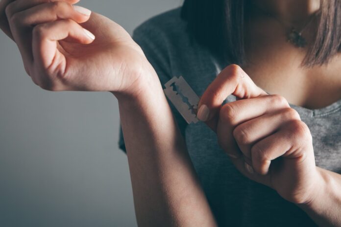 People-Crafter-Autolesiones