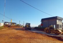 Avanzan trabajos de pavimentación del acceso a la UNAU en San Vicente