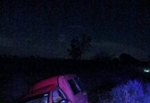 Utilitario despistó por la niebla sobre la Ruta Provincial 3