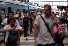 El desempleo subió al 7,8% a nivel nacional y la informalidad laboral alcanzó el 44,2%, según Indec