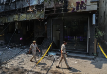 Al menos 21 muertos y 11 heridos en un incendio en la India