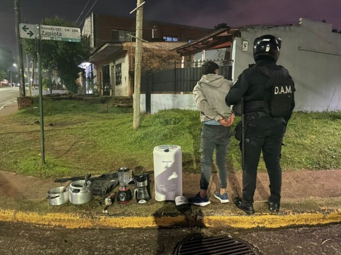 Robo-una-vivienda-en-Posadas-y-fue-detenido-por-la-Policia-motorizada-cuando-escapaba