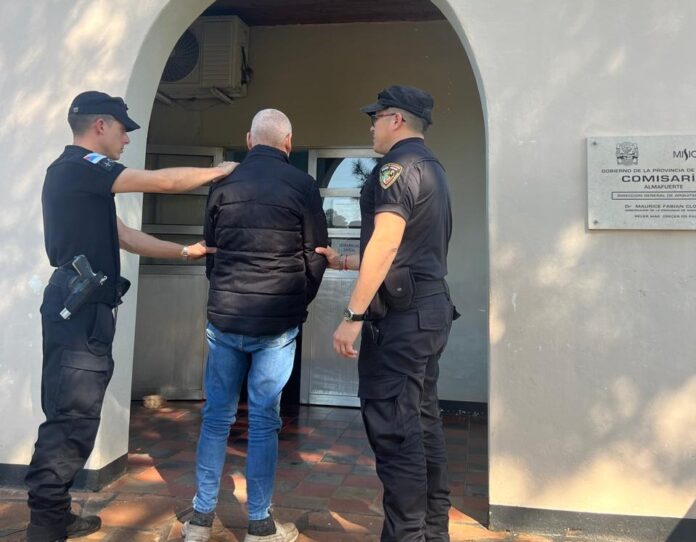 Se-reencontro-con-su-familia-tras-17-anos-desaparecido-y-sus-hijas-lo-denunciaron-por-abuso-sexual-en-Alem