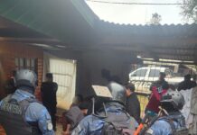 Delincuentes detenidos tras enfrentarse a la Policía con machetes y cuchillos durante un allanamiento