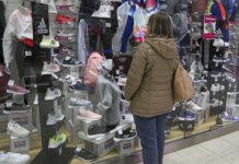 La economía retrocedió 0,5% en mayo y suma dos meses en baja, según el Indec