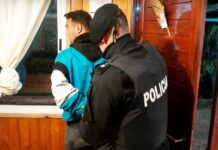 Se hizo pasar por cobrador de un plan de ahorro, volvió por más dinero y terminó detenido