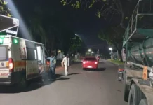 Dos hombres fueron hospitalizados luego de colisionar contra un camión estacionado en Posadas