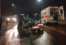 Puerto Rico: motociclista atropelló a una mujer que cruzaba por la senda peatonal y escapó