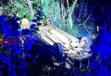 Perdió el control del auto y terminó volcando al costado de la Ruta Provincial 5 en Panambí