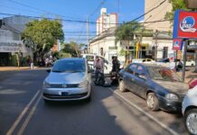Una mujer fue embestida por un automóvil en pleno centro de Posadas