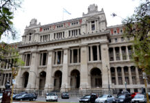 La Corte Suprema de Justicia limitó el uso de los DNU y ratificó que el Poder Ejecutivo no puede reemplazar al Congreso