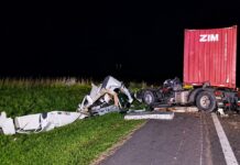 Choque entre dos camiones en la ruta 14: un conductor misionero fue hospitalizado