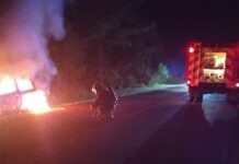 Un desperfecto eléctrico provocó el incendio de un vehículo que terminó totalmente destruido