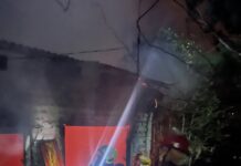 Un incendio destruyó una carpintería en Oberá