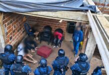 El robo de una motocicleta derivó en un allanamiento, una detención y el secuestro de otros dos rodados en Iguazú