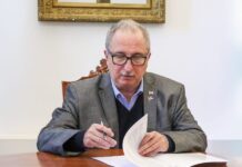 Misiones promulgó el decreto que limita al 30% los descuentos por deudas en los sueldos estatales