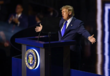 Trump prometió cinco mil dólares a cada ciudadano si los republicanos ganan las elecciones de medio término