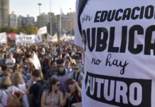 Gremios docentes y no docentes ratifican el paro universitario y preparan una nueva Marcha Federal